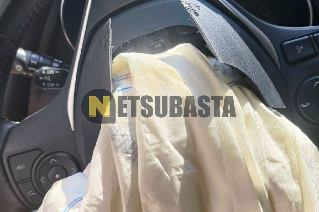 Toyota Auris Touring Sports 140H e-CVT 2015