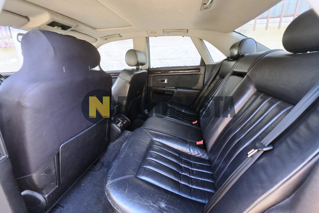 Audi A8 3.7 quattro tiptronic 5 vel. 1999