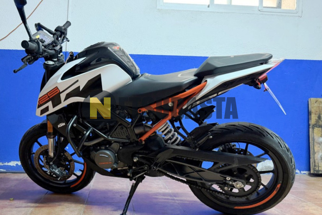 KTM 125 Duke 2020