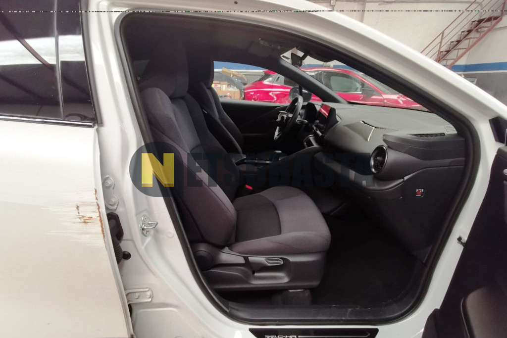 Toyota C-HR 200H 2024