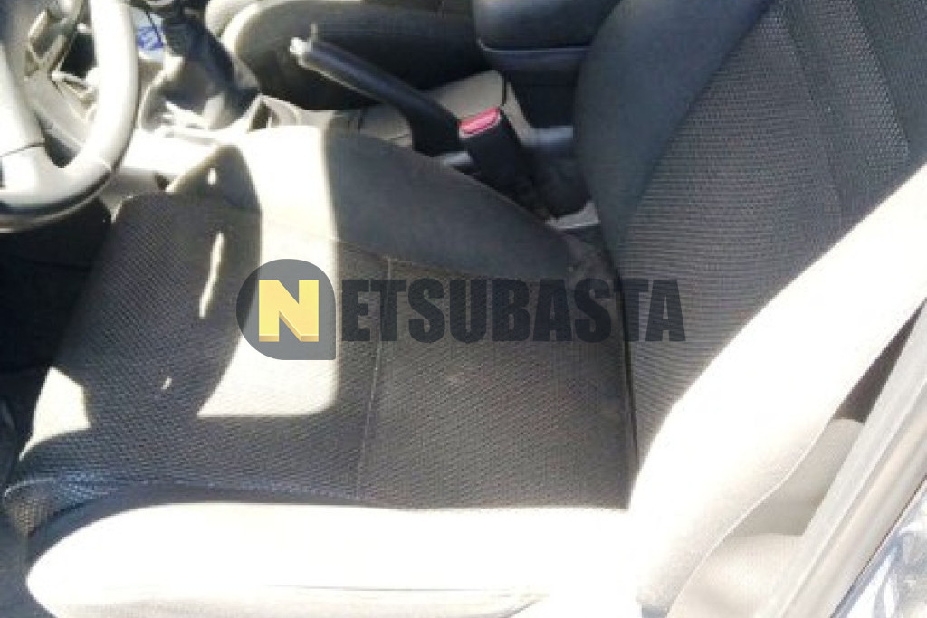 Toyota Avensis Sedán 2.2 D-4D 2006