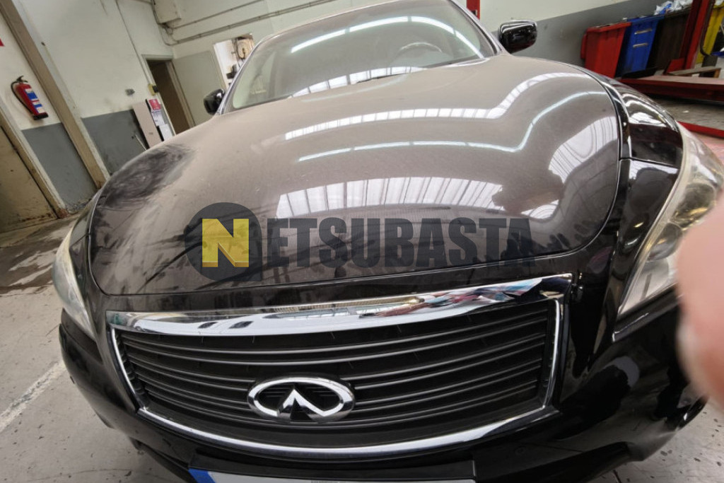 Infiniti M35h 2011