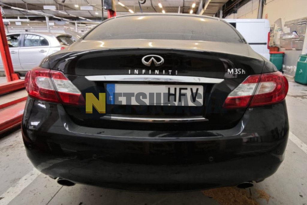 Infiniti M35h 2011