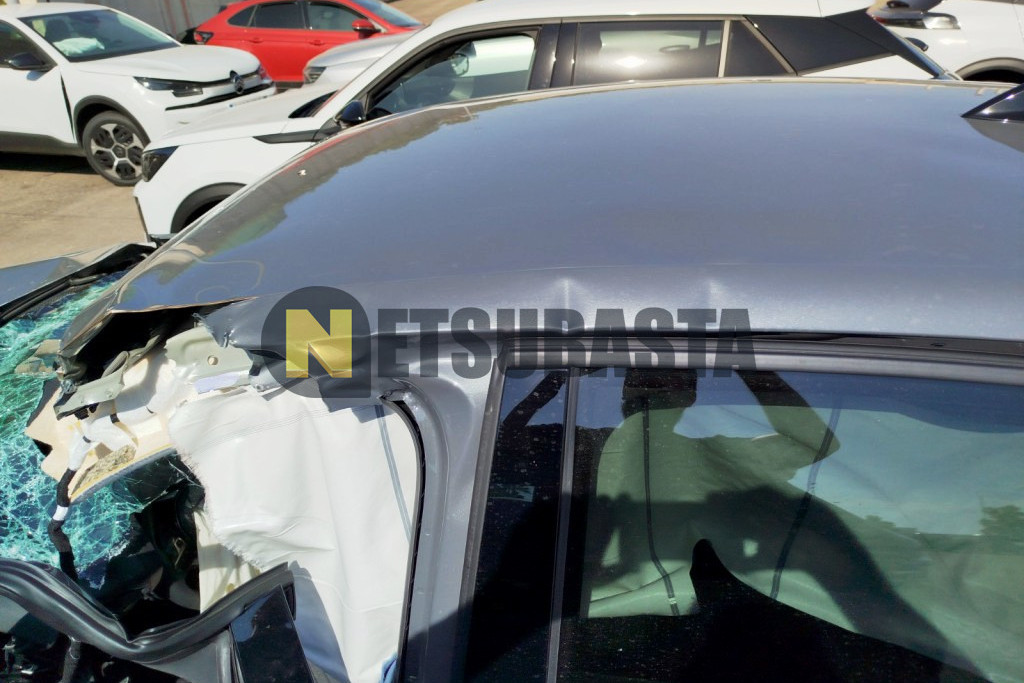 Peugeot 208 Hybrid e-DCS6 2026