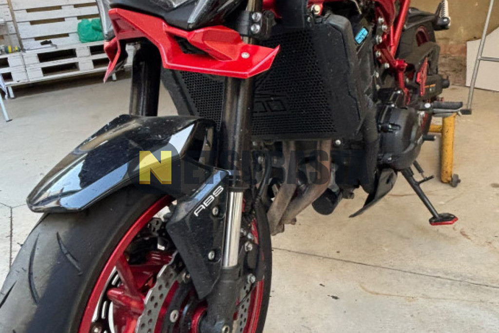 Kawasaki Z 900 2023
