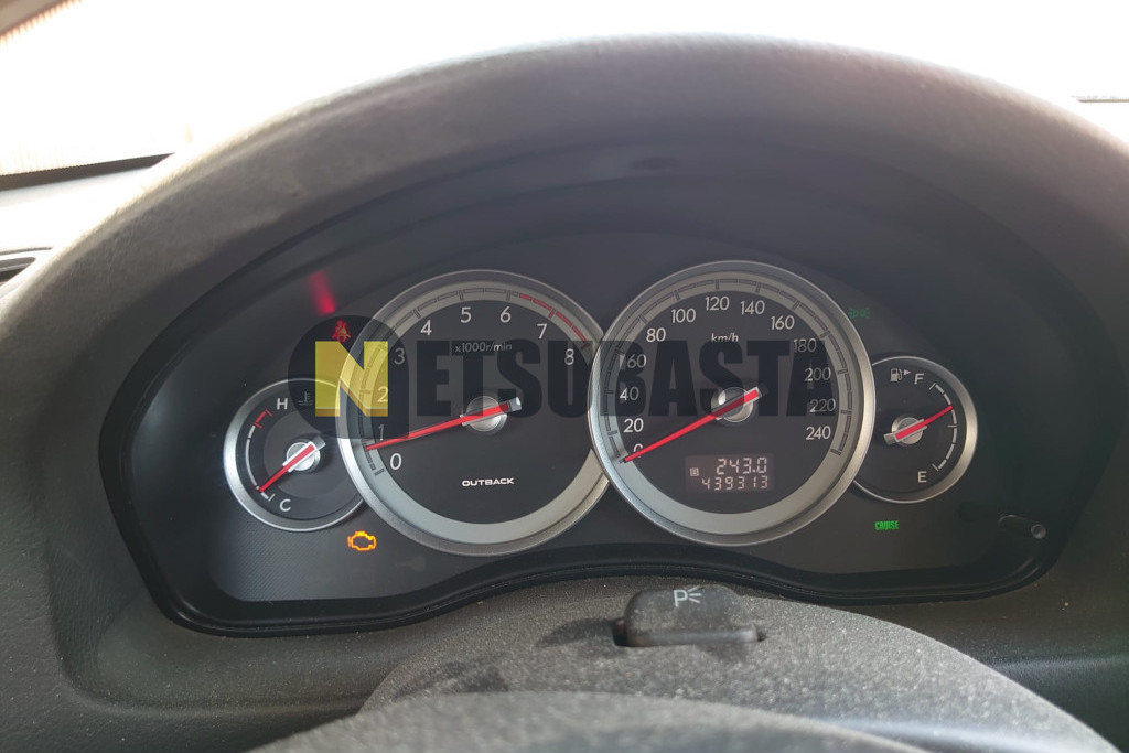 Subaru Outback 2.5i 2005
