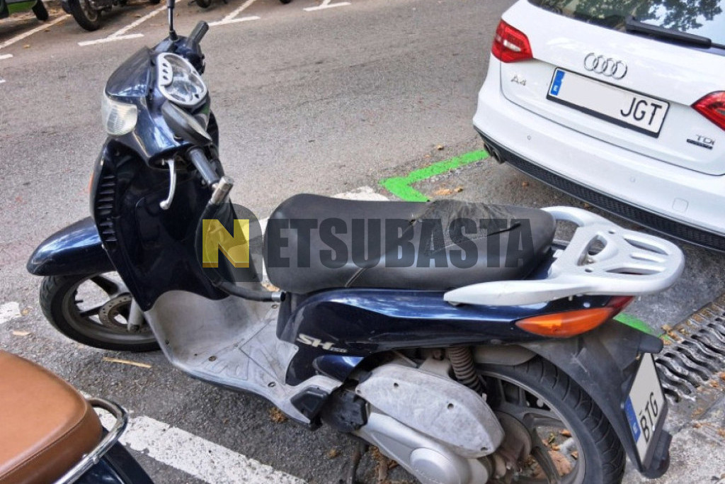 Honda Scoopy SH 150 2002