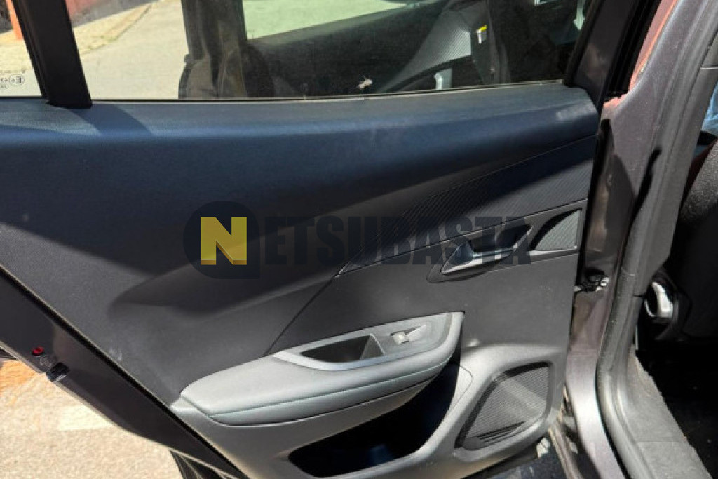 Peugeot 2008 1.2 PureTech 2023