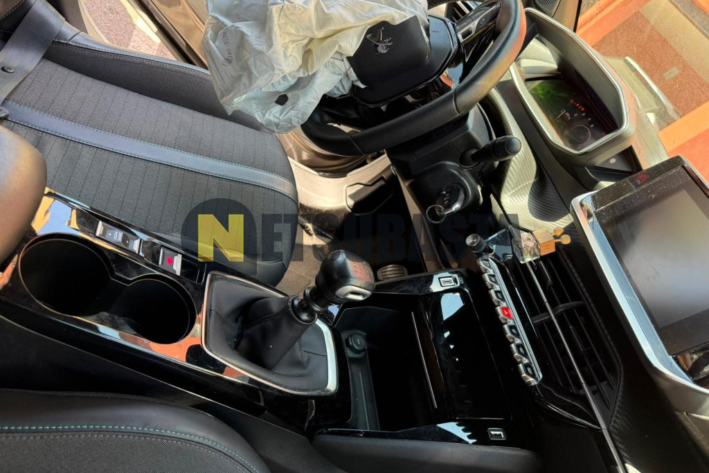 Peugeot 2008 1.2 PureTech 2023