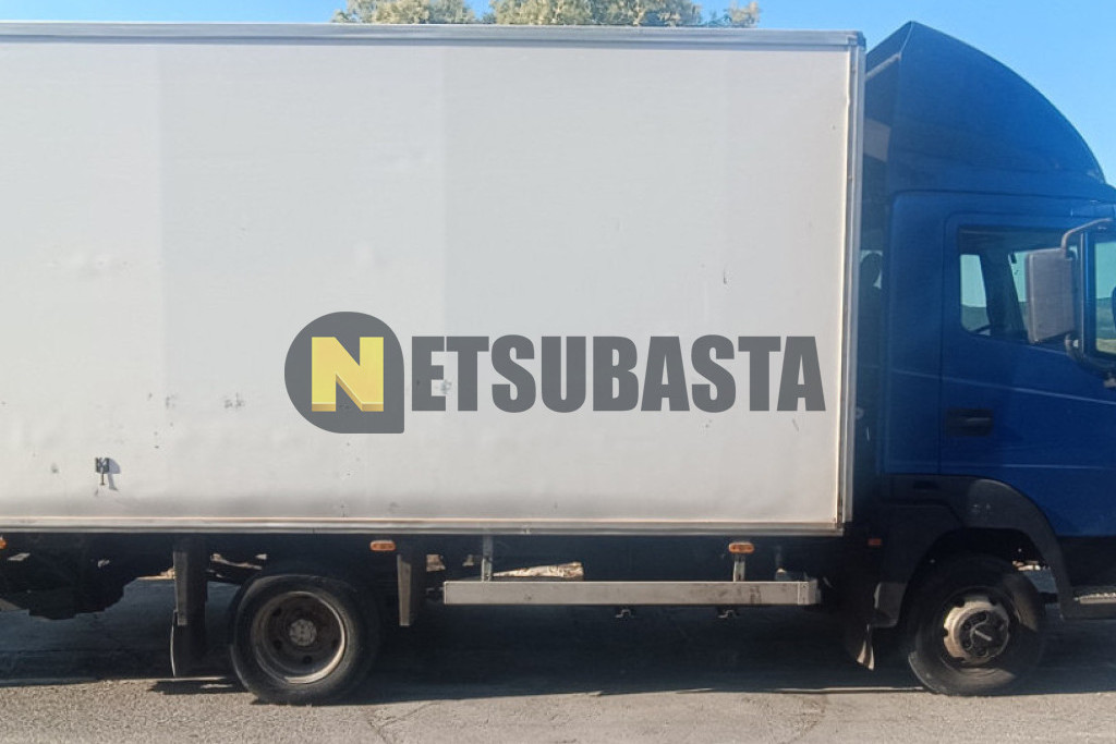 Nissan Atleon 120.35 2001