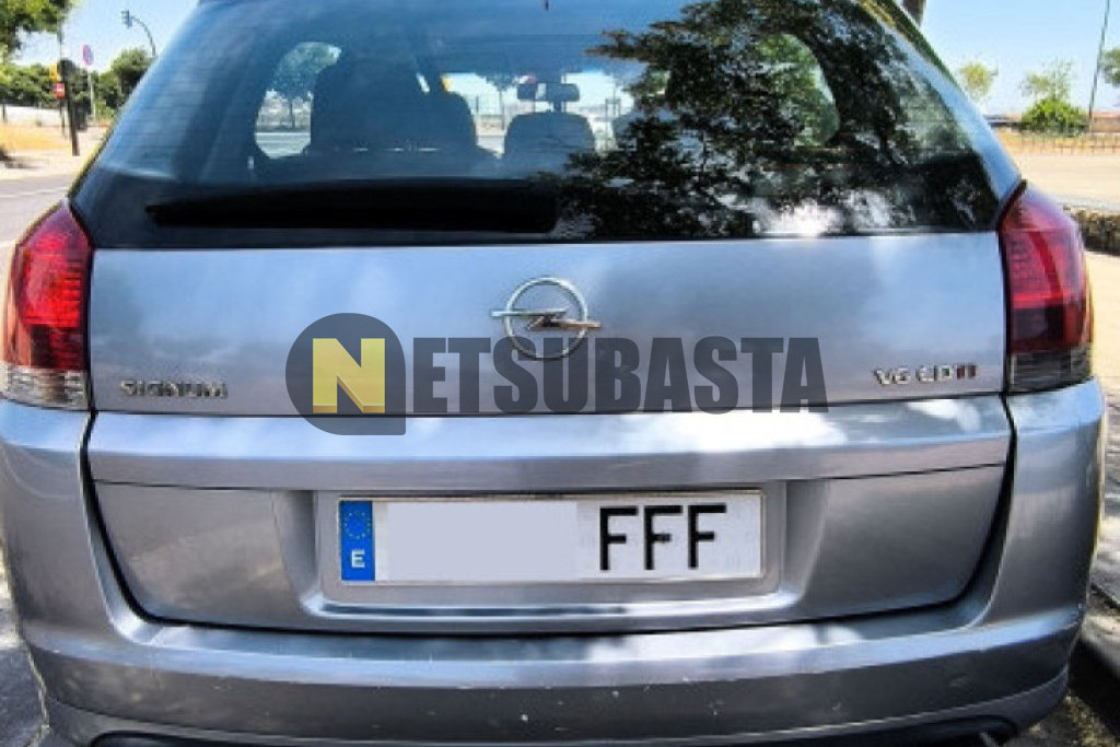 Opel Signum 3.0 V6 CDTi 24V 2006