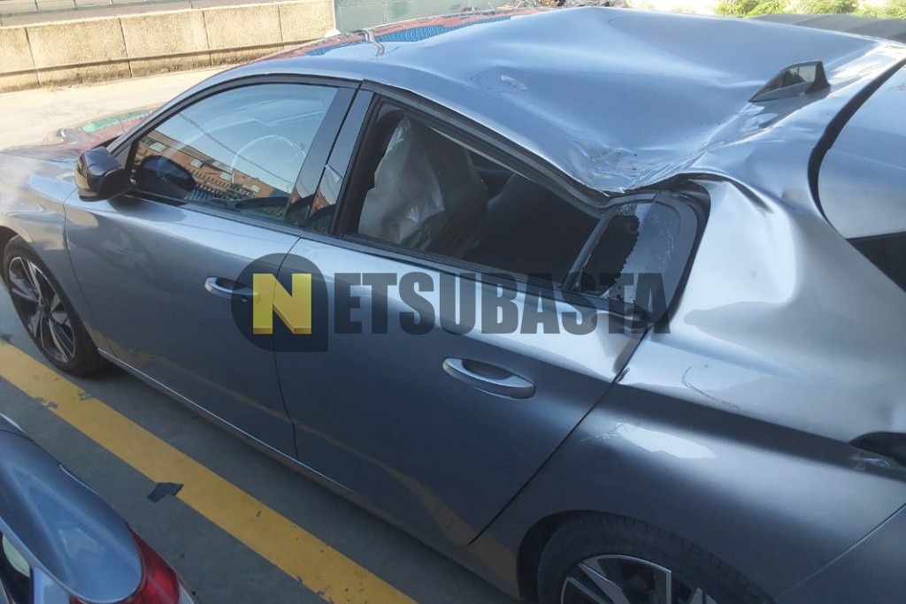Peugeot 308 1.5 BlueHDi EAT8 2024