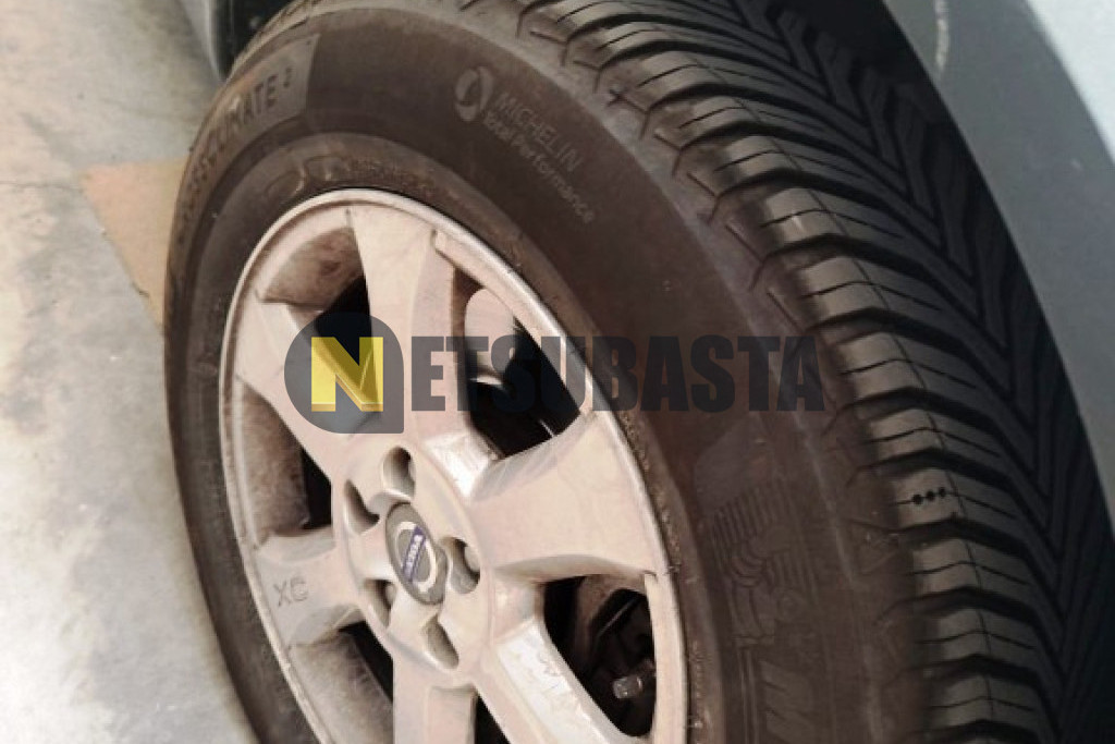 Volvo XC70 D5 AWD 2008