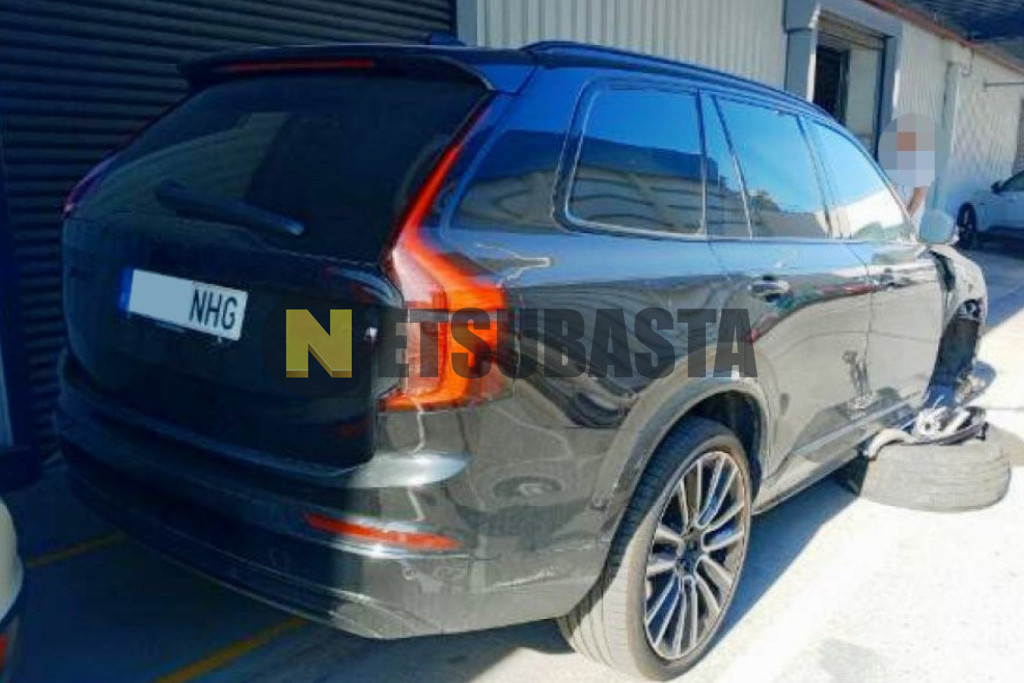 Volvo XC90 2.0 T8 AWD 2025
