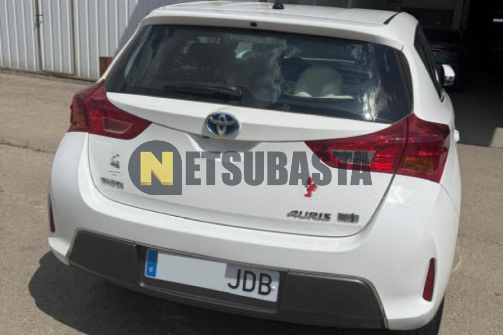 Toyota Auris 1.8 Hybrid 2015
