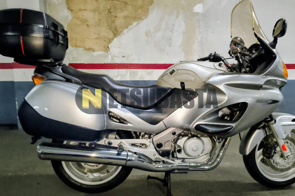 Honda NT 650 V DEAUVILLE 2005
