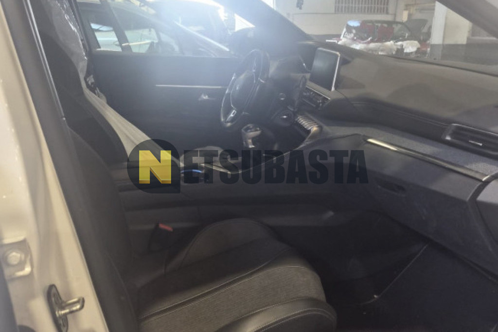 Peugeot 5008 1.5 BlueHDi 2019