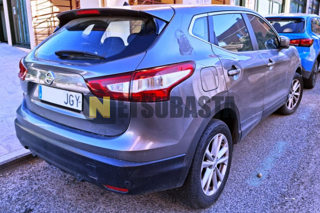 Nissan Qashqai 1.2 DIG-T XTRONIC 2015