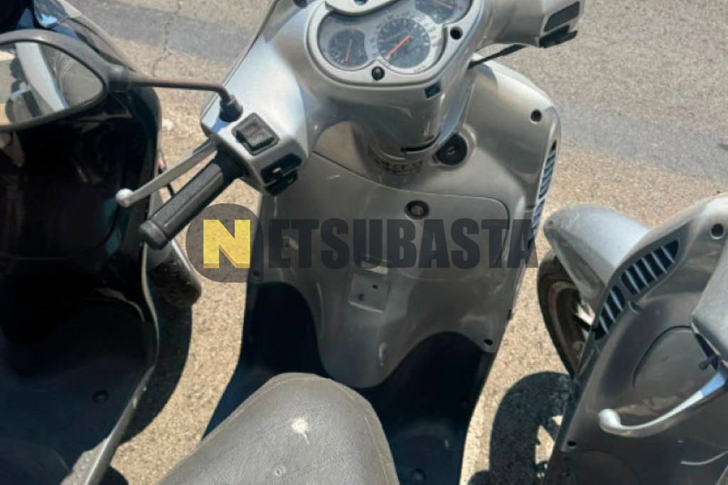 Honda Scoopy SH150 2004