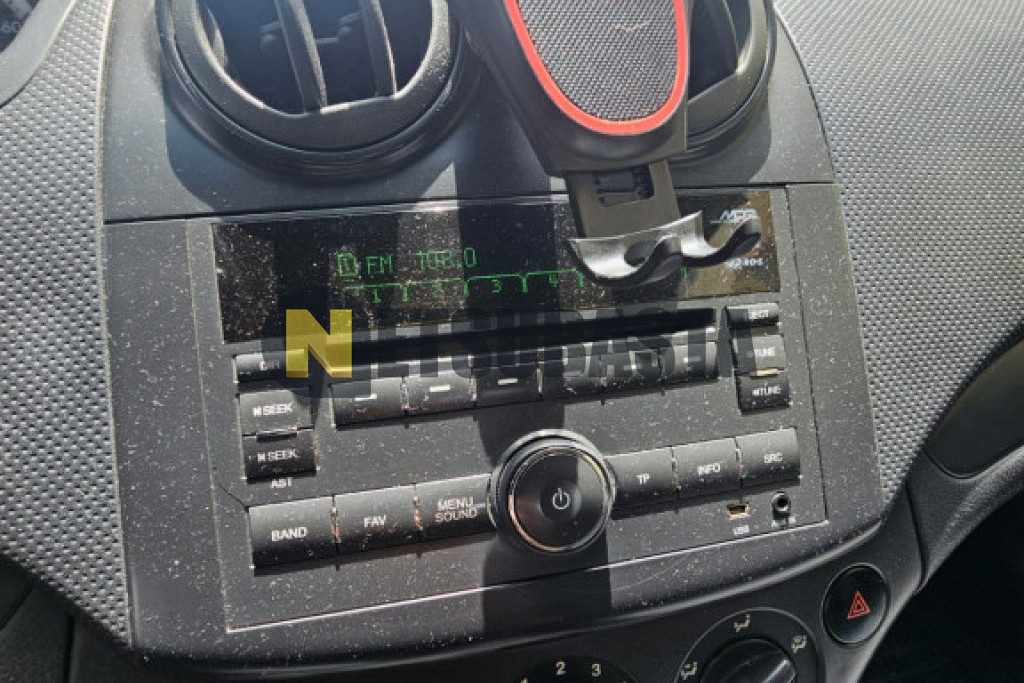 Chevrolet Aveo 1.2 16v 2011
