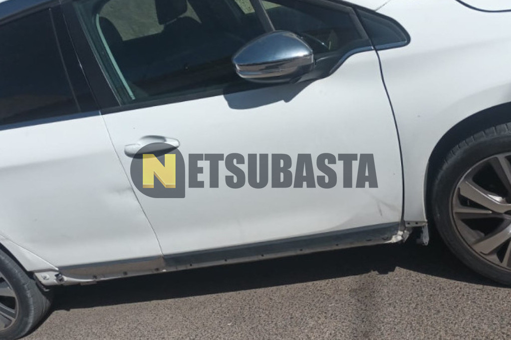 Peugeot 2008 1.6 e-HDi 2014