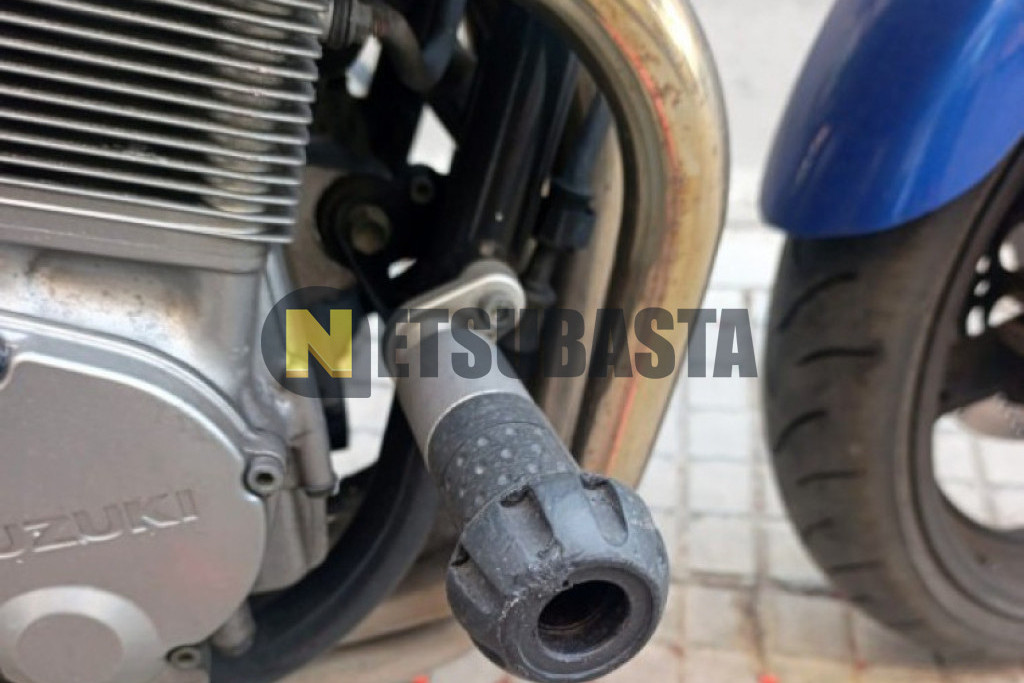 Suzuki GSF 600 2004
