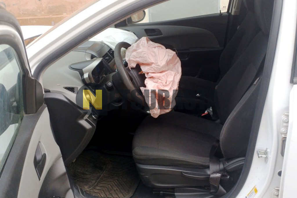 Chevrolet Aveo 1.4 16v 2013