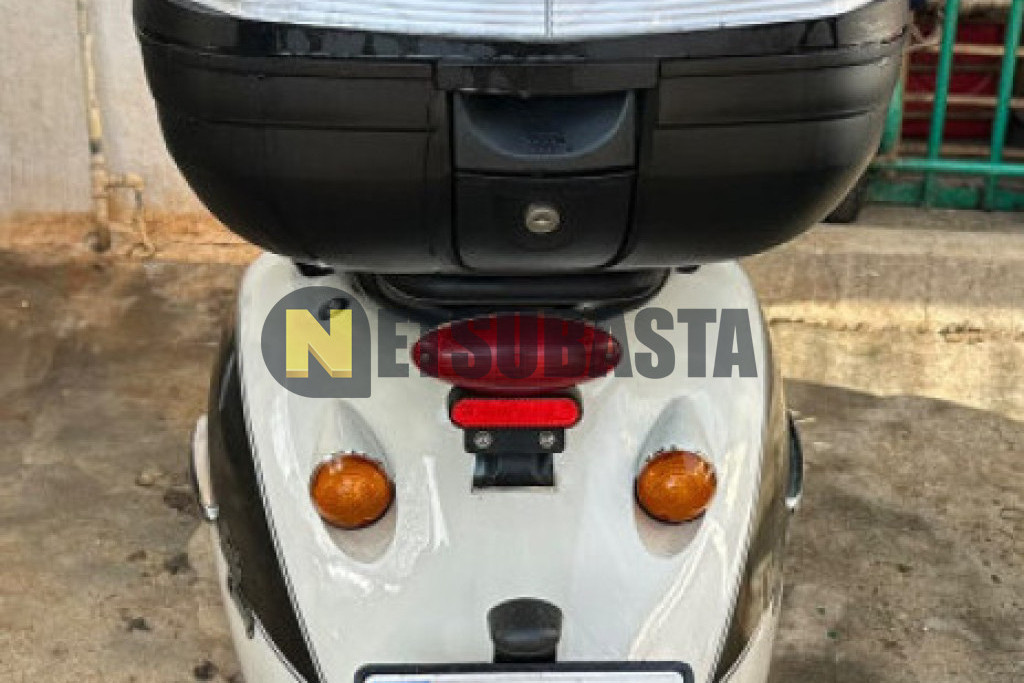 Aprilia Compay 125 Custom 2009