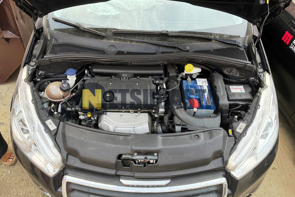 Peugeot 208 1.6 VTi 2015
