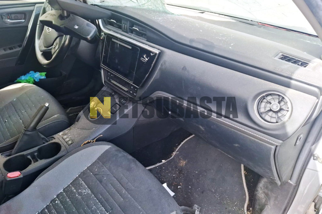 Toyota Auris 140H e-CVT 2018