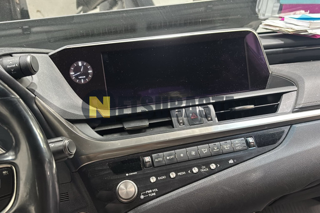 Lexus ES 300h 2021