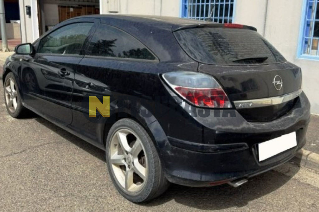 Opel Astra GTC 1.9 CDTi 2006