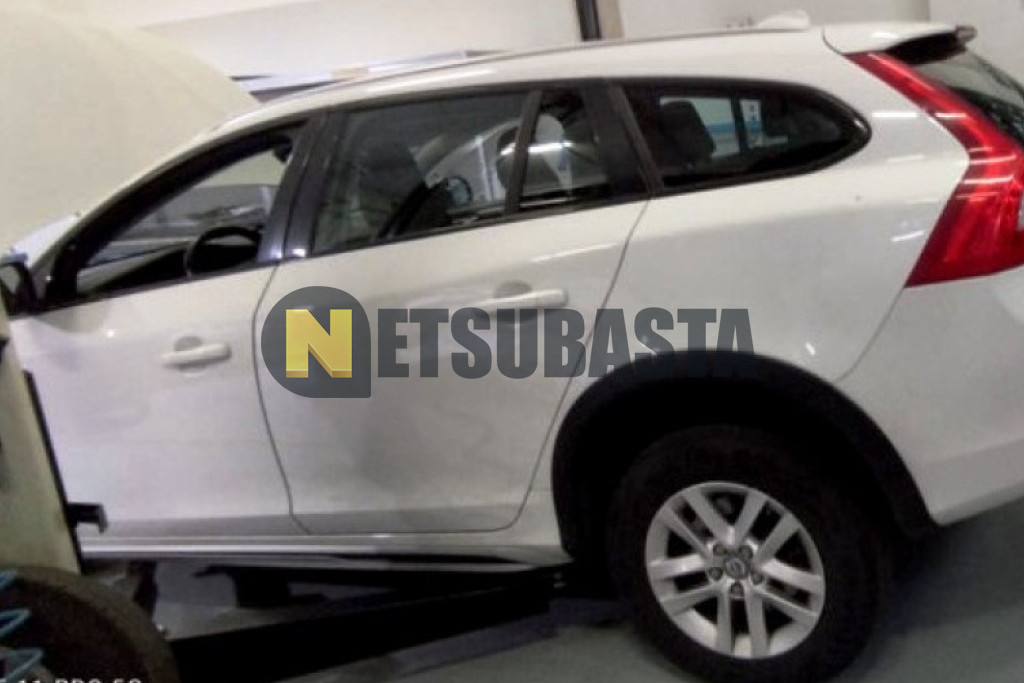 Volvo V60 Cross Country D3 2016