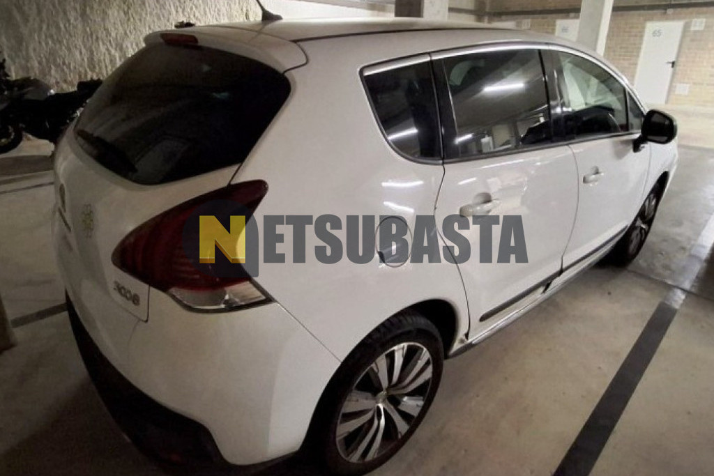 Peugeot 3008 1.2 PureTech 2016