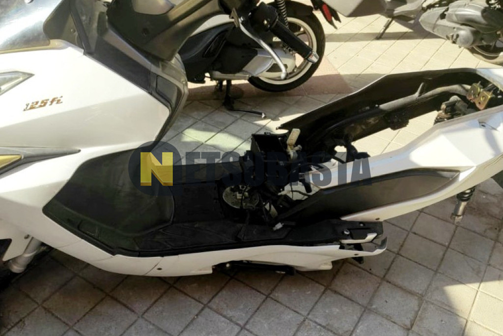 Daelim SV 125 2011