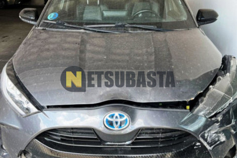 Toyota Yaris 100H 2020