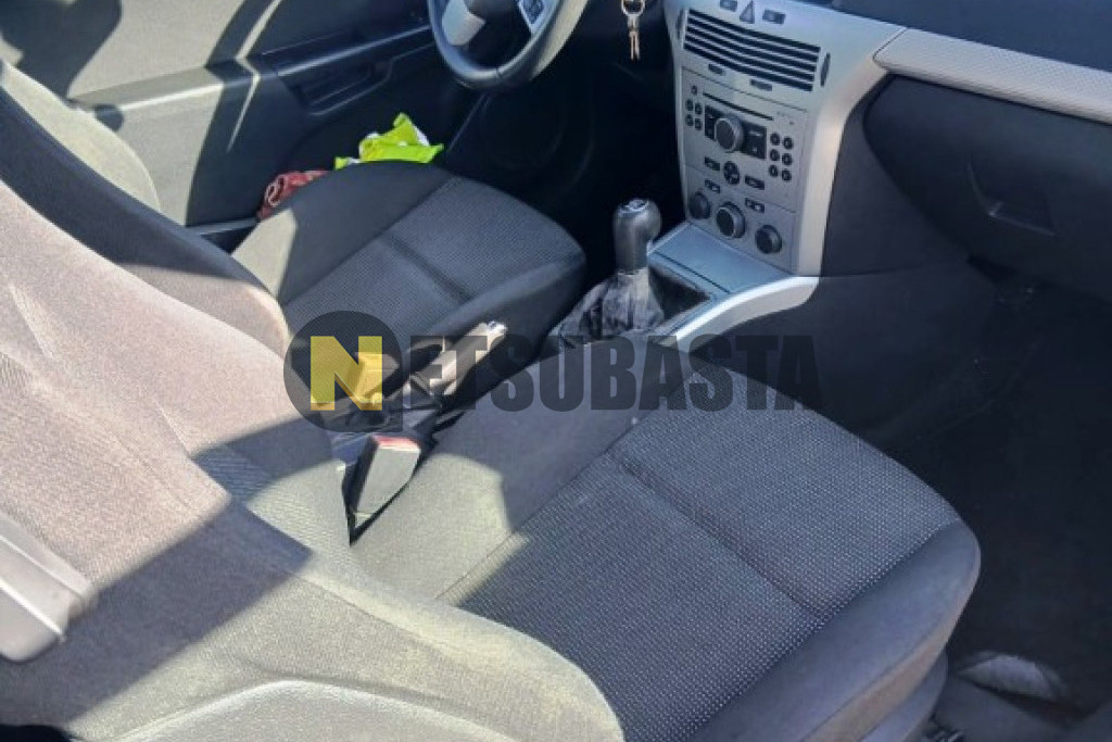 Opel Astra GTC 1.9 CDTi 2006