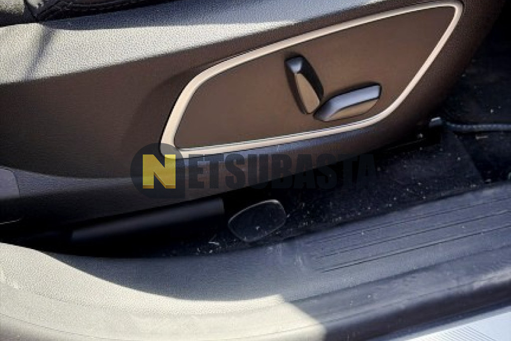 Renault Austral full hybrid E-Tech 2025