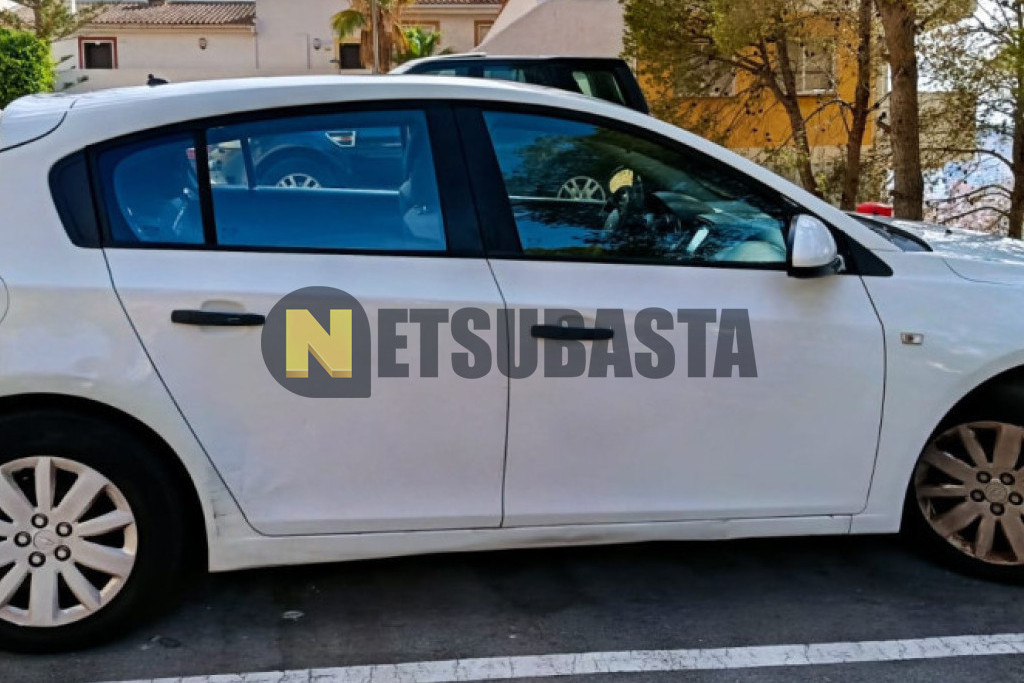 Chevrolet Cruze 1.6 2012