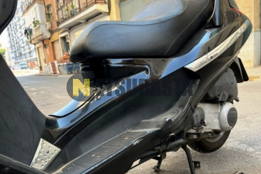 Piaggio X8 125 2004