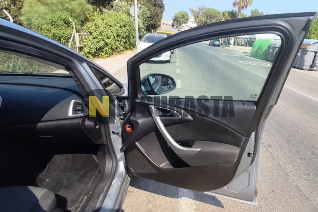 Opel Astra 1.7 CDTi 2011