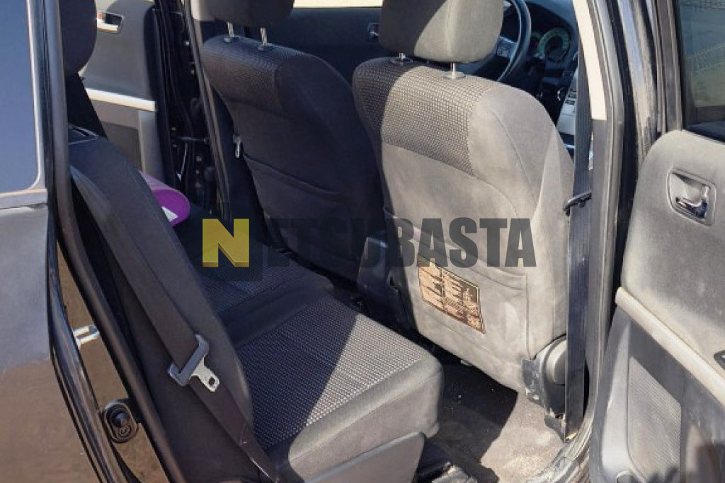 Toyota Corolla Verso 2.2 D-4D 2006