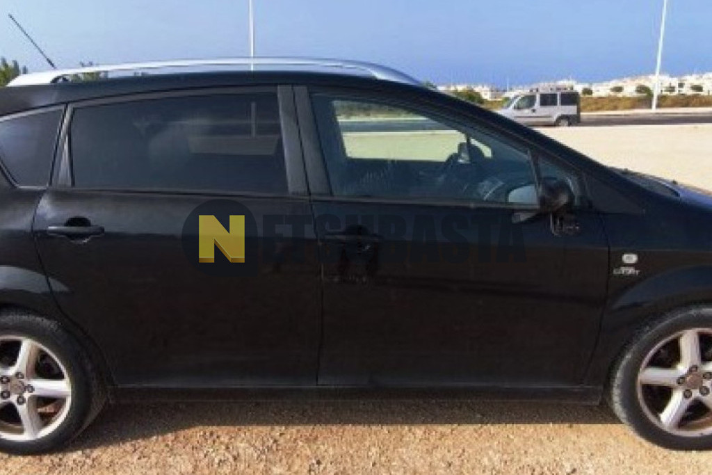Toyota Corolla Verso 2.2 D-4D 2006