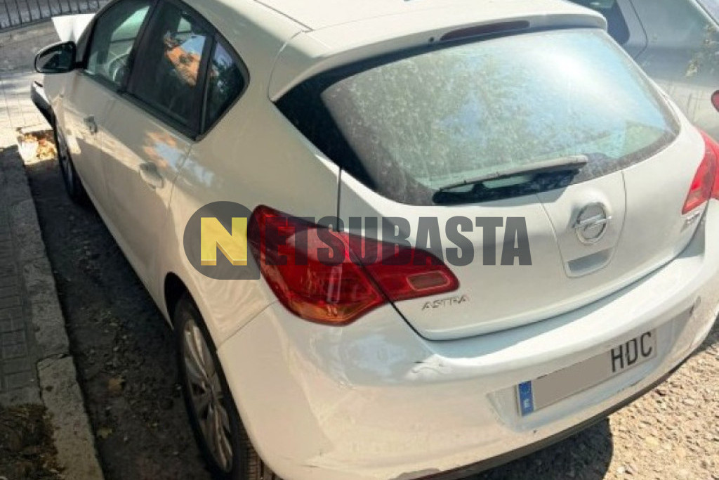 Opel Astra 1.7 CDTi 2011