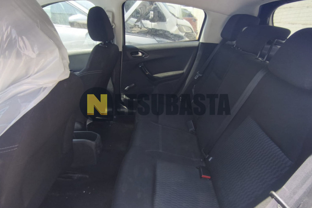 Peugeot 208 1.2 PureTech 2015
