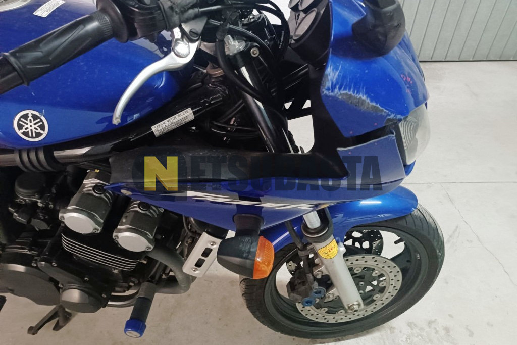 Yamaha FZS 600 Fazer 2003