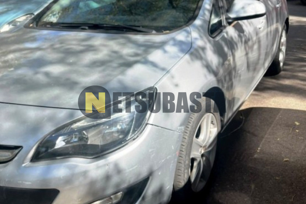 Opel Astra 1.6 2013
