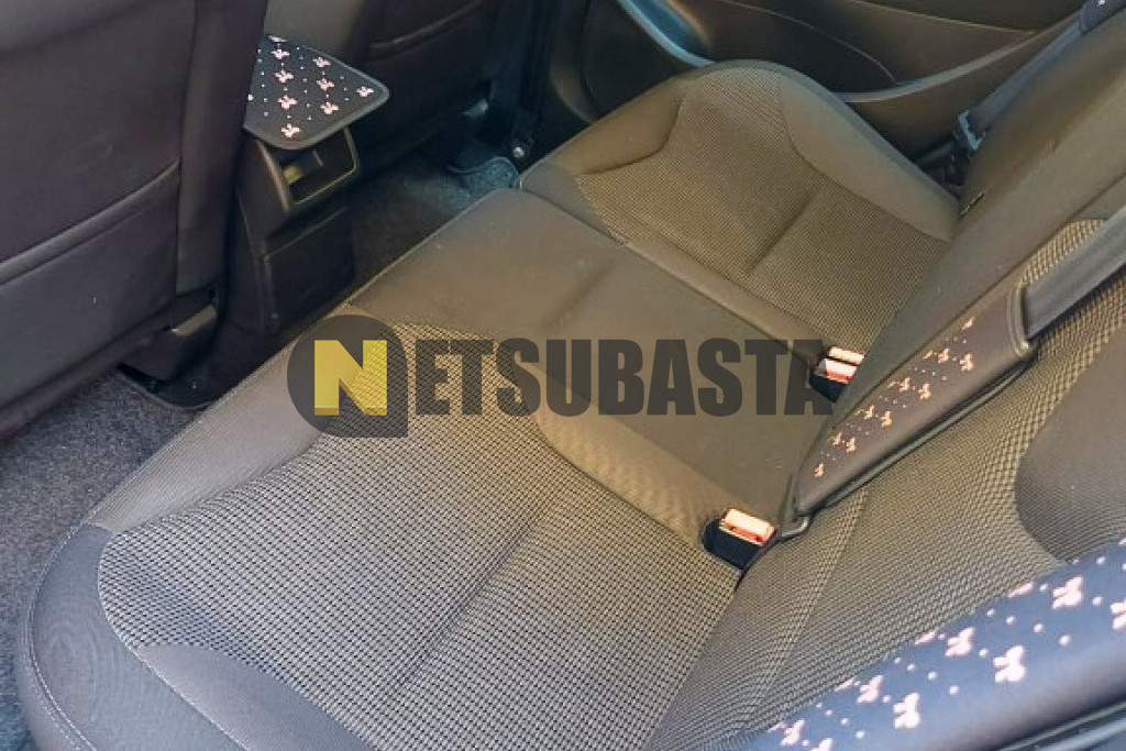 Peugeot 308 1.6 HDi 2013