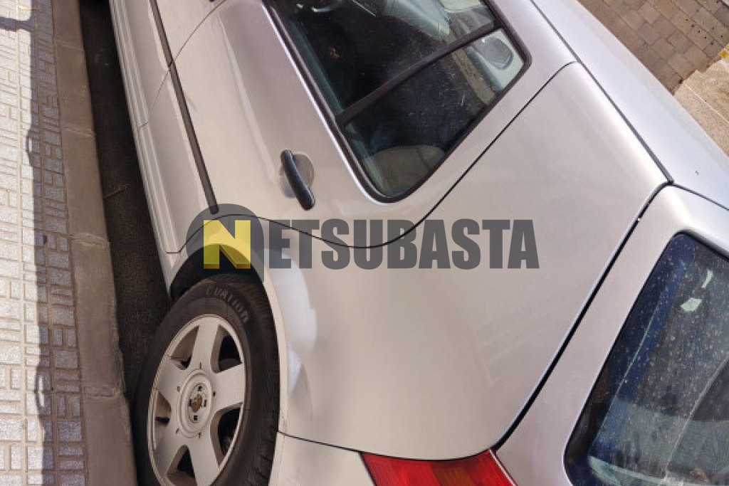 Volkswagen Golf 1.6 1999