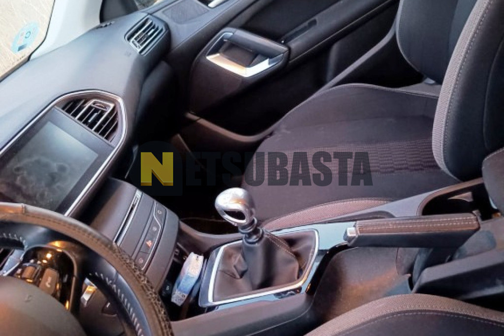 Peugeot 308 SW 1.2 PureTech 2015